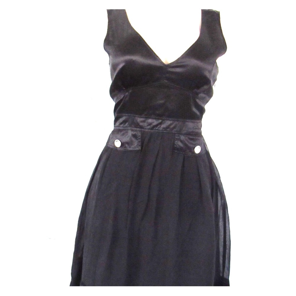 Burberry Sleeveless Black Silk Dress